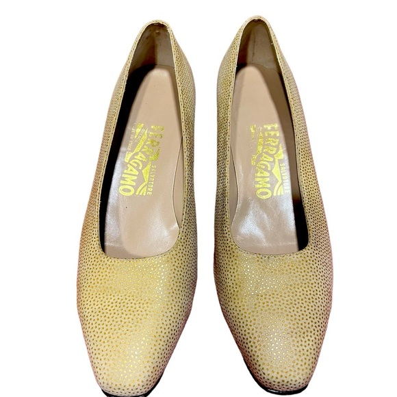 Vintage Salvatore Ferragamo pumps size 7B - Picture 3 of 8